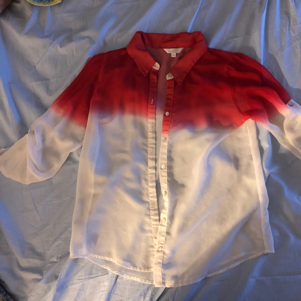 Red & White ombré button up.